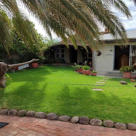 Bird'S Nest Guest House Keetmanshoop Exterior photo